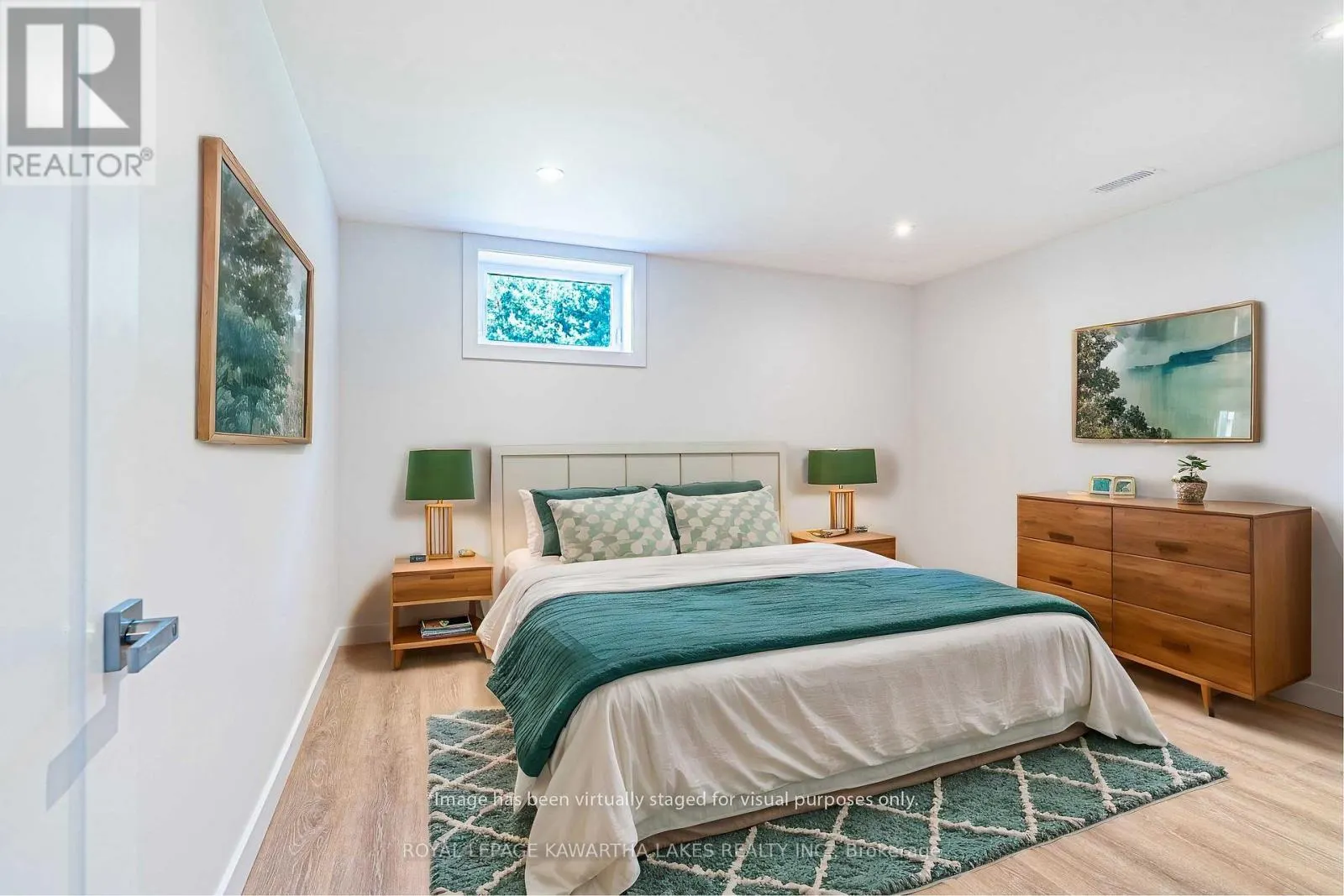 33 COSHS ROAD