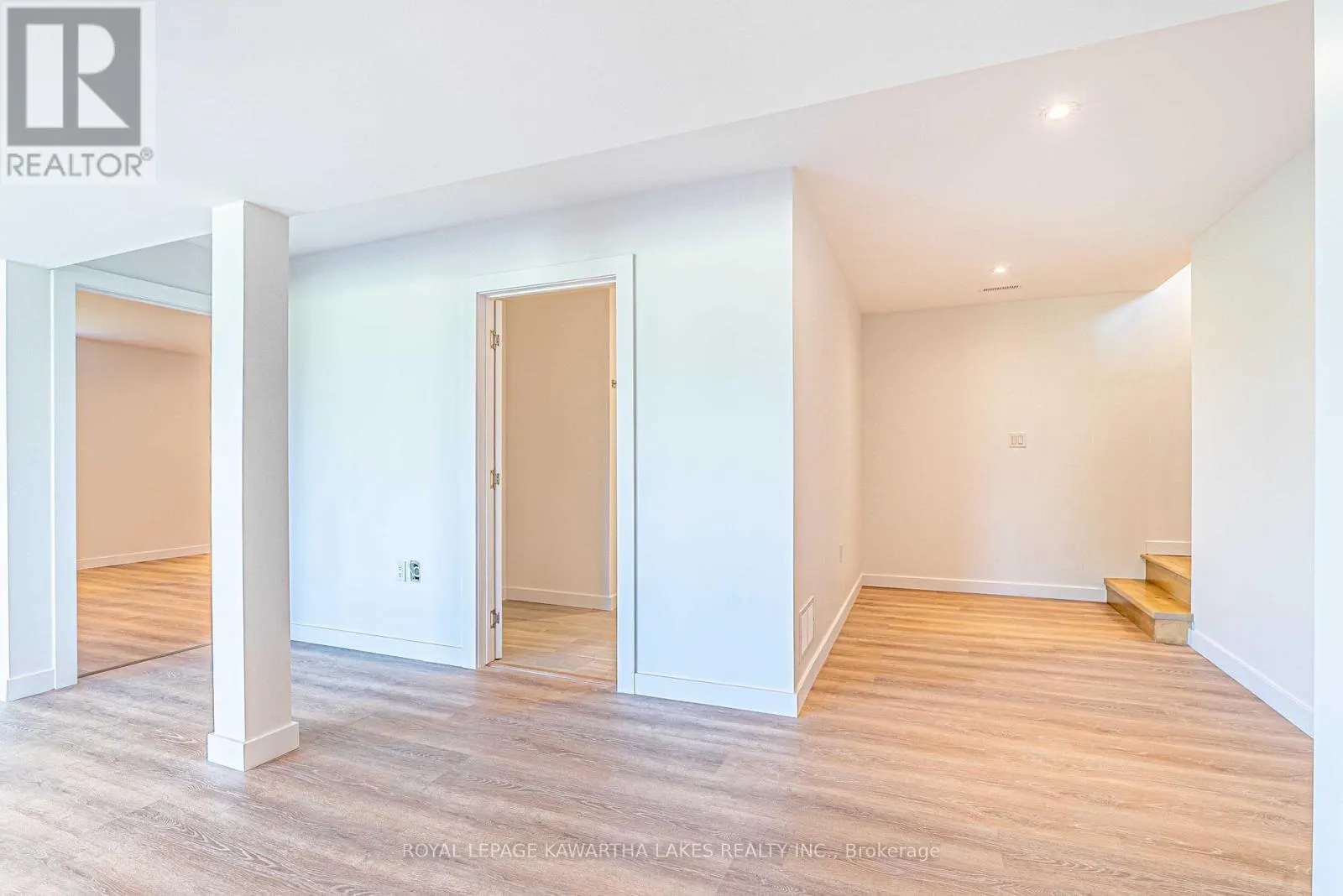 33 COSHS ROAD