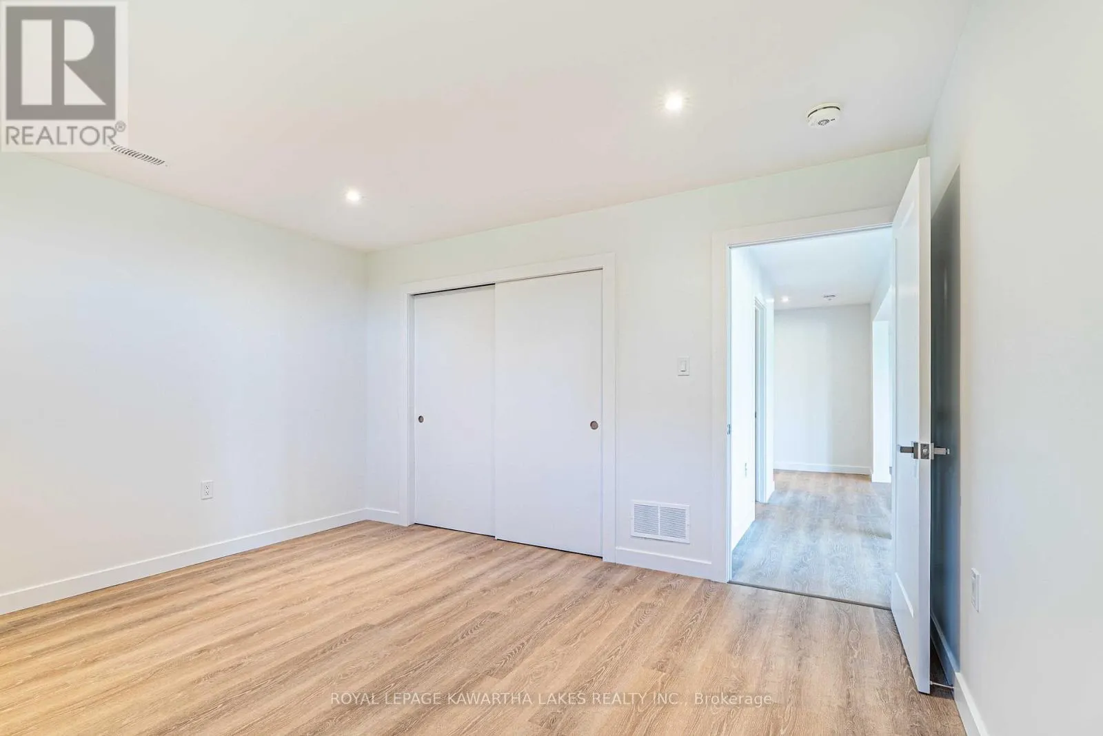 33 COSHS ROAD