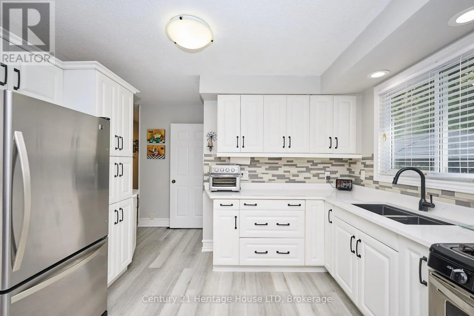 48 LOYALIST DRIVE