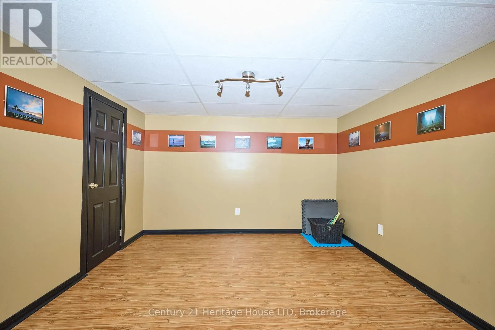 48 LOYALIST DRIVE