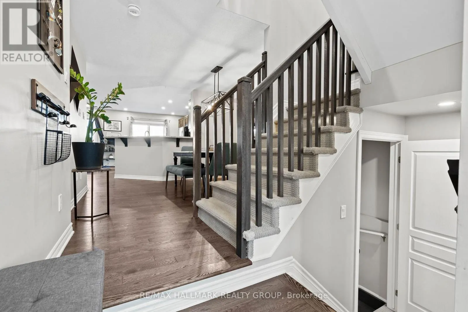 115 SUNSHINE CRESCENT