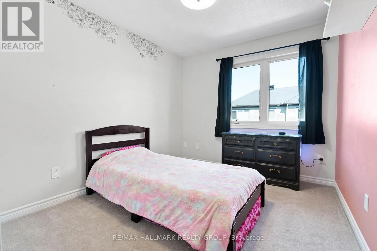 115 SUNSHINE CRESCENT