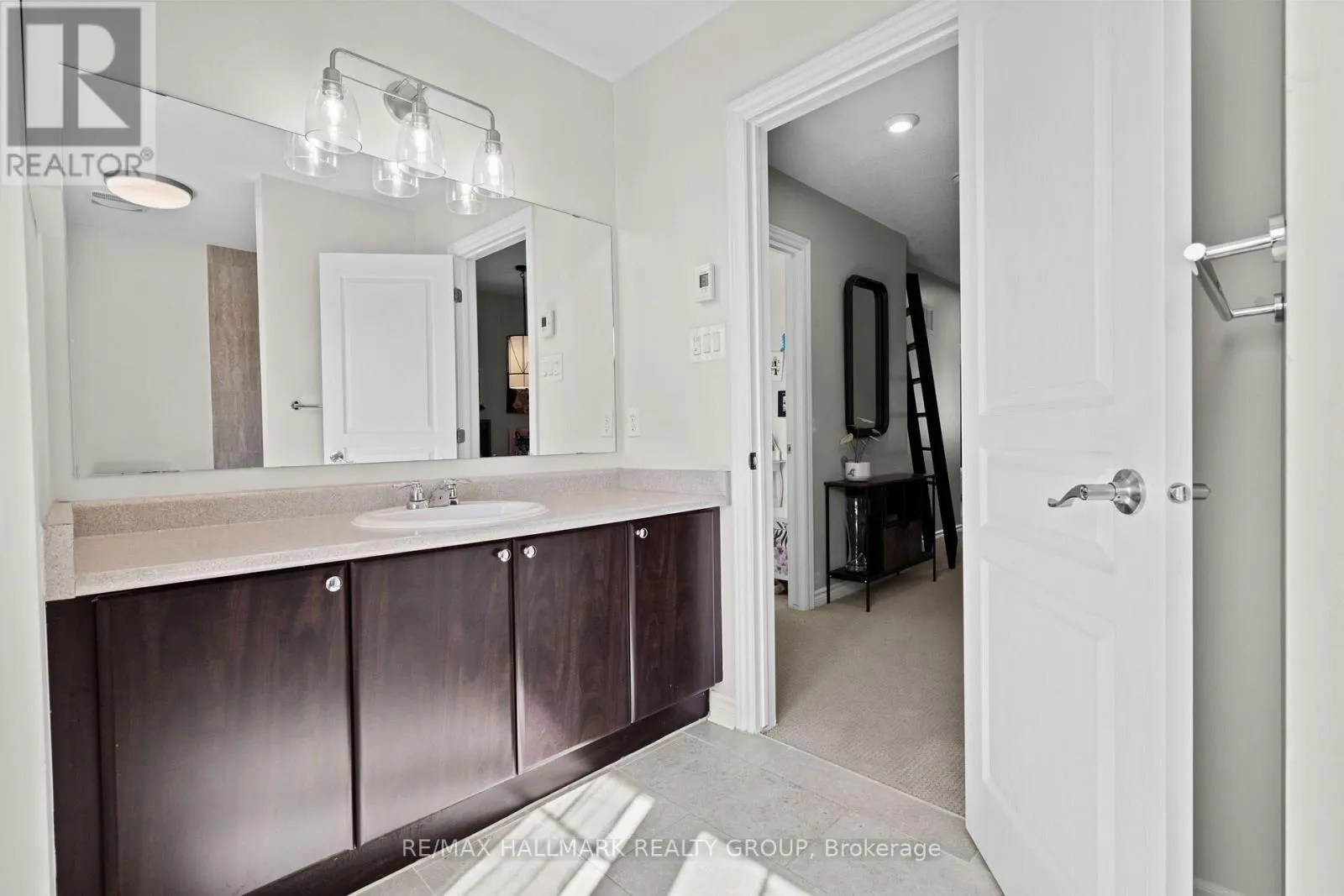 115 SUNSHINE CRESCENT