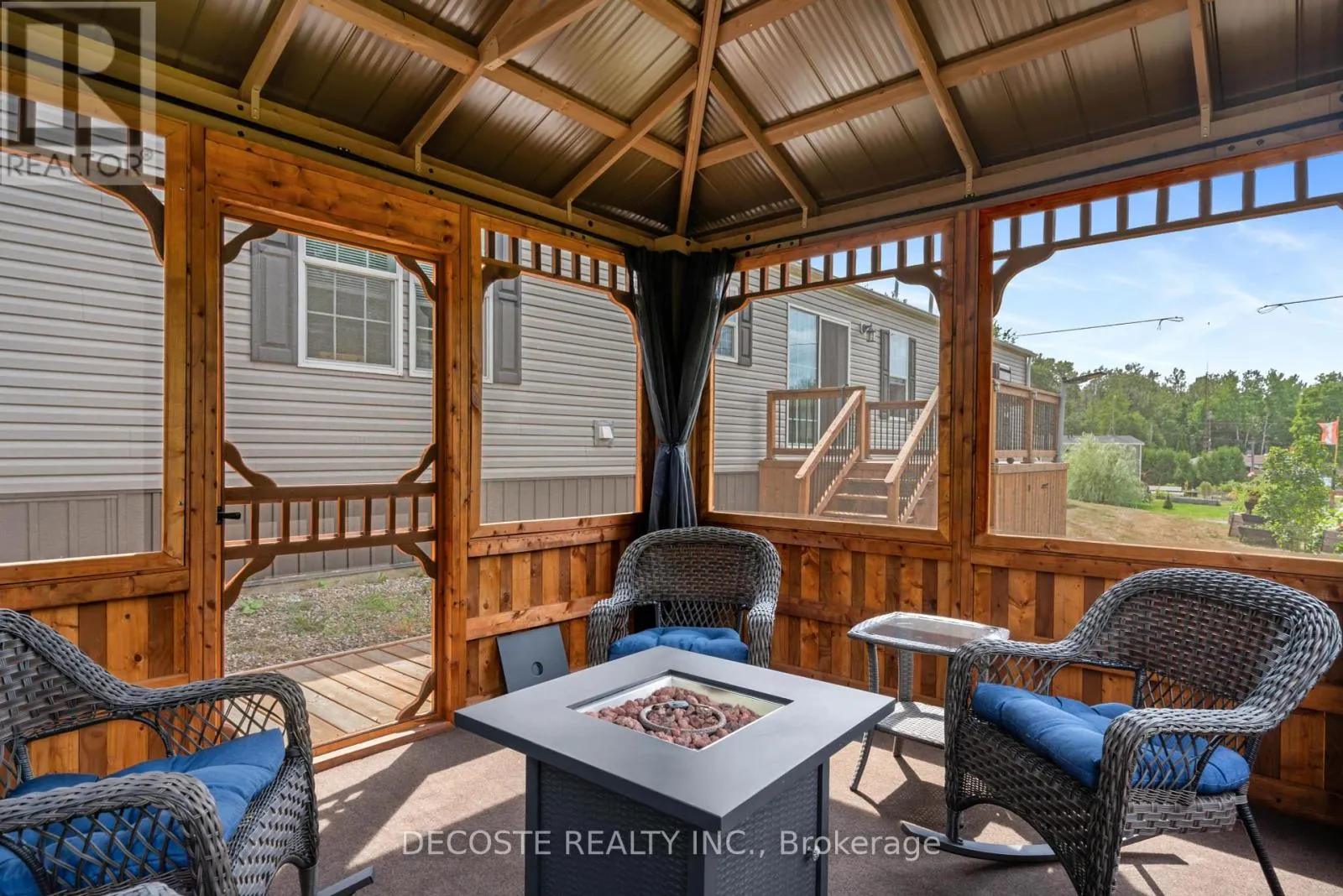 2729 CROWS NEST PRIVATE LANE
