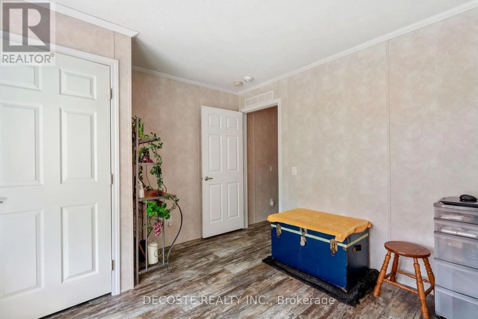 2729 CROWS NEST PRIVATE LANE
