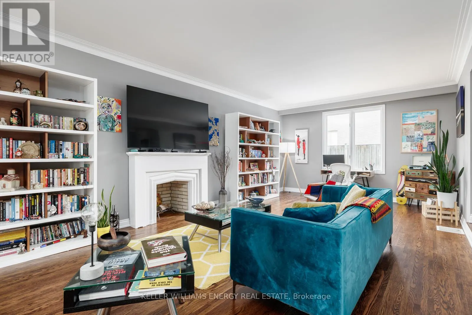 158 CHESTER AVENUE