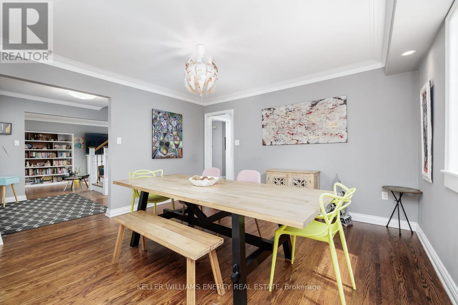158 CHESTER AVENUE