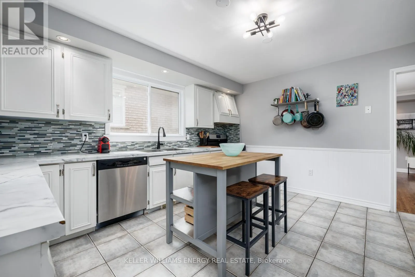 158 CHESTER AVENUE