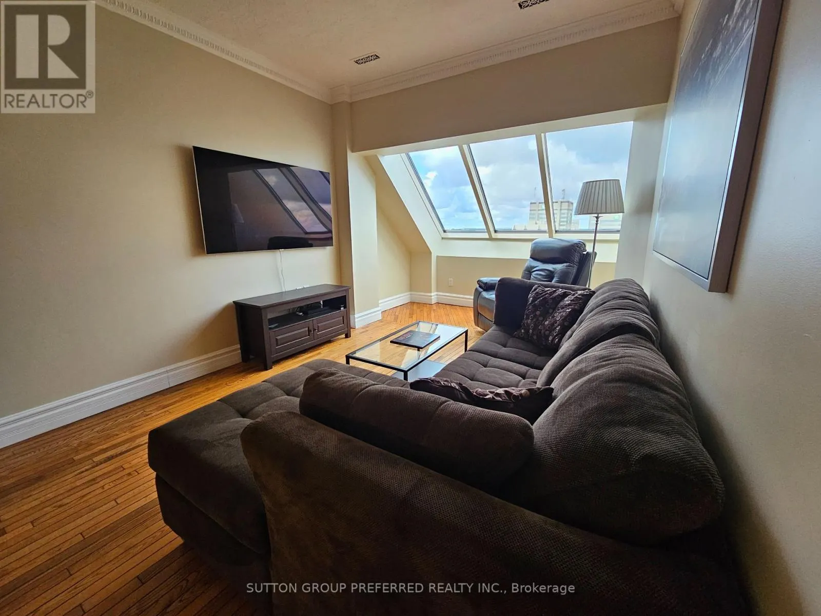 2404 - 389 DUNDAS STREET, #2404