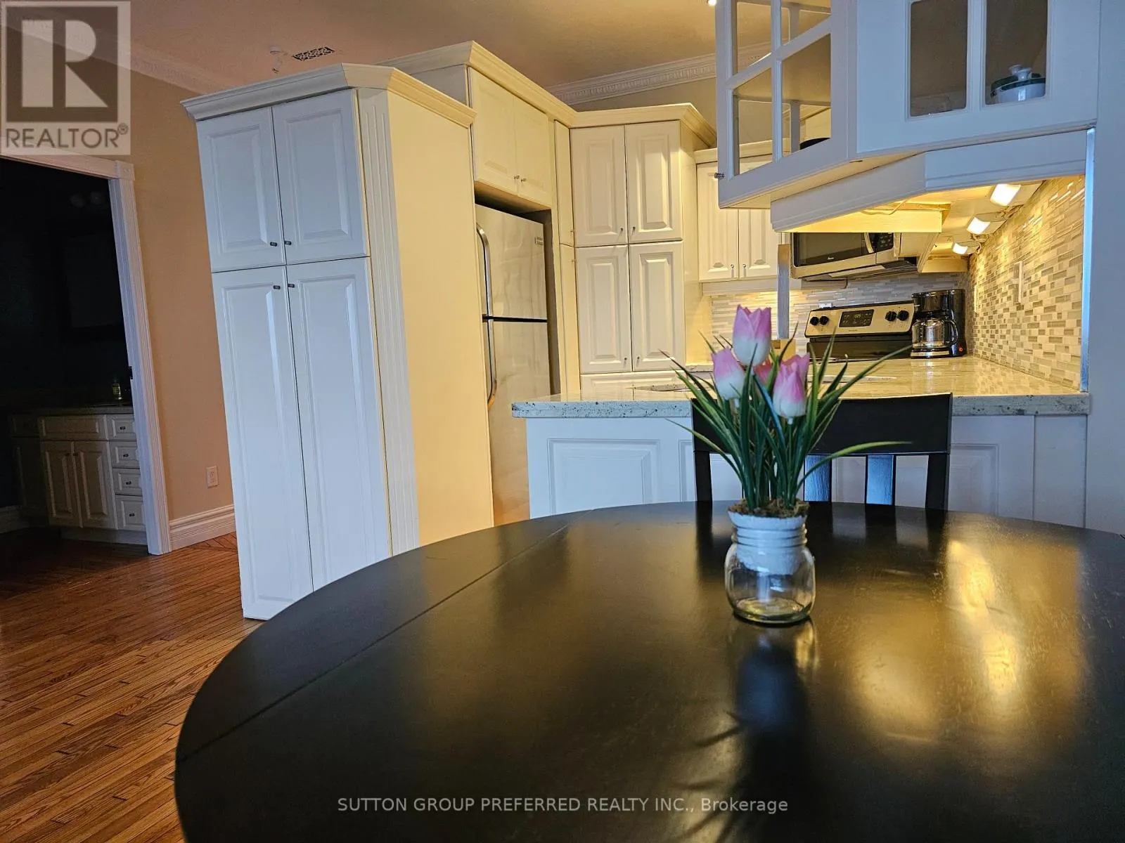 2404 - 389 DUNDAS STREET, #2404