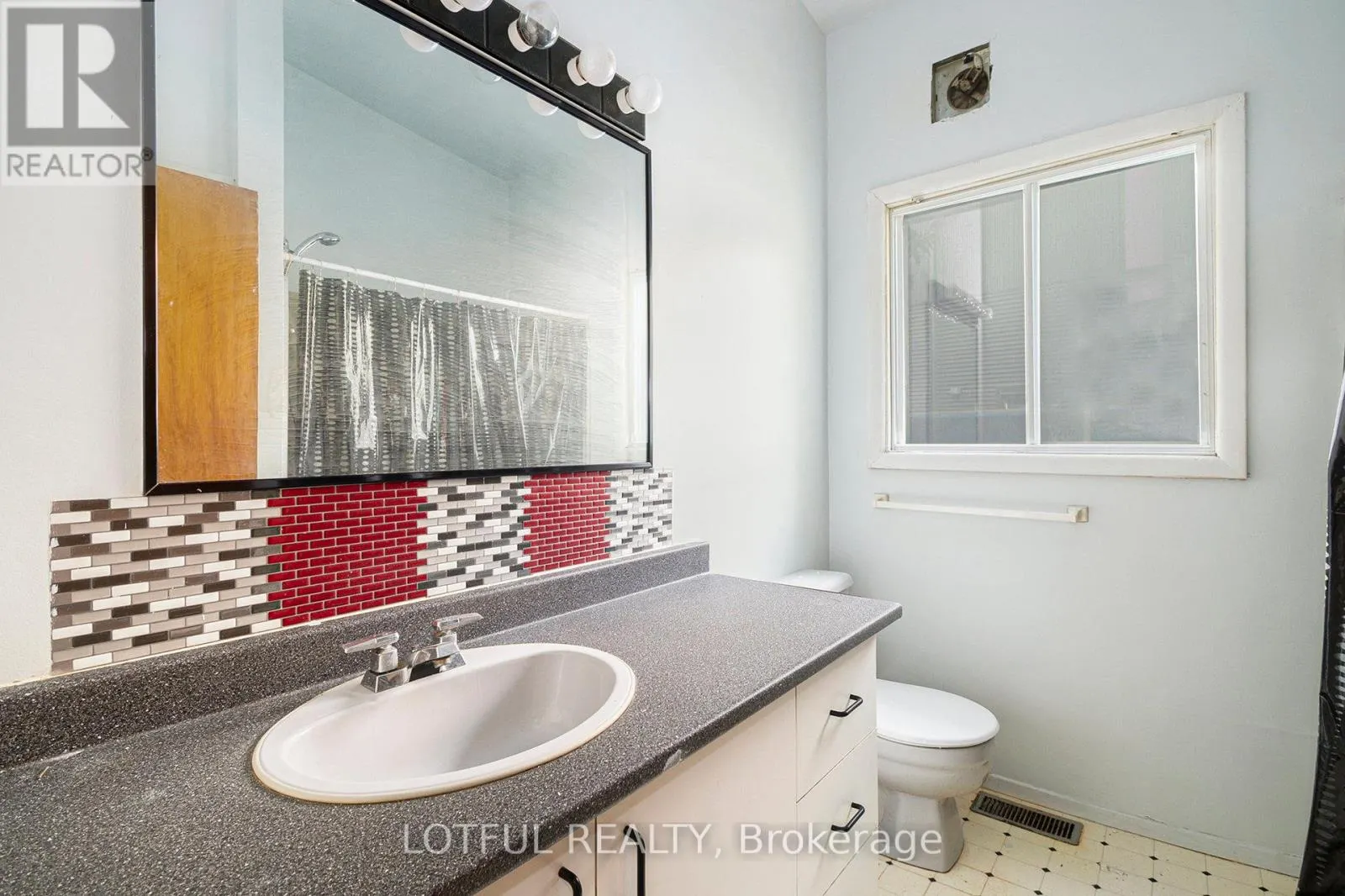 328 PERRIER AVENUE