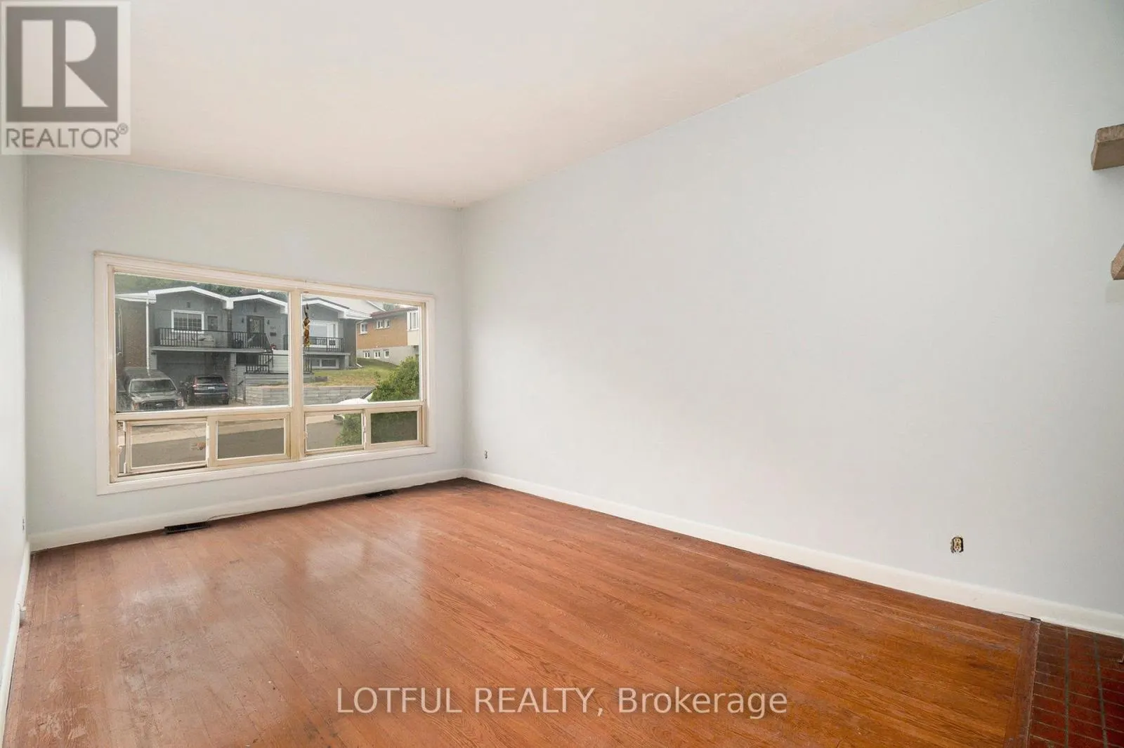 328 PERRIER AVENUE