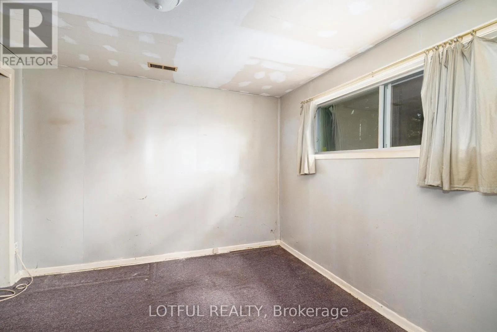 328 PERRIER AVENUE