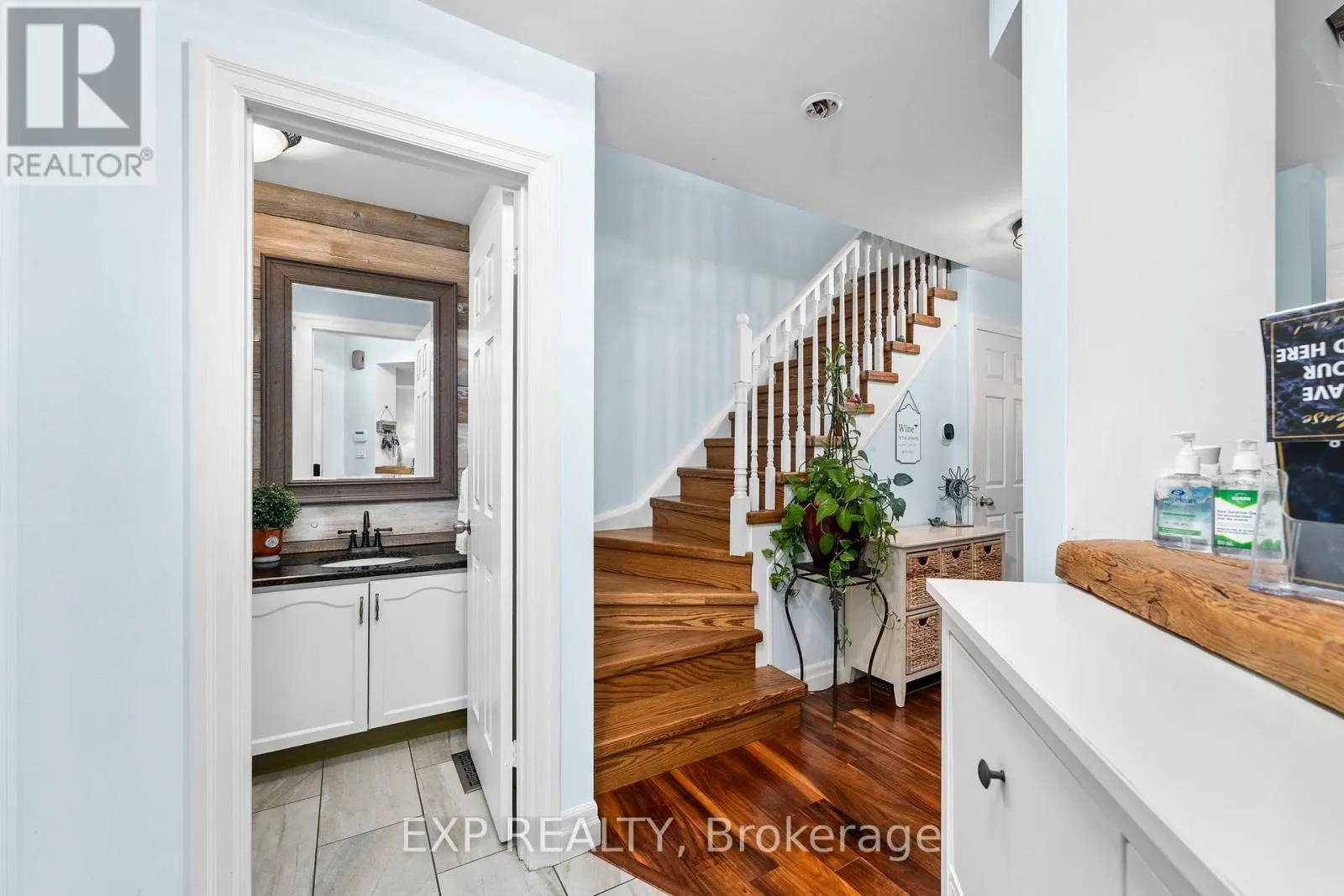55 FELLOWES CRESCENT
