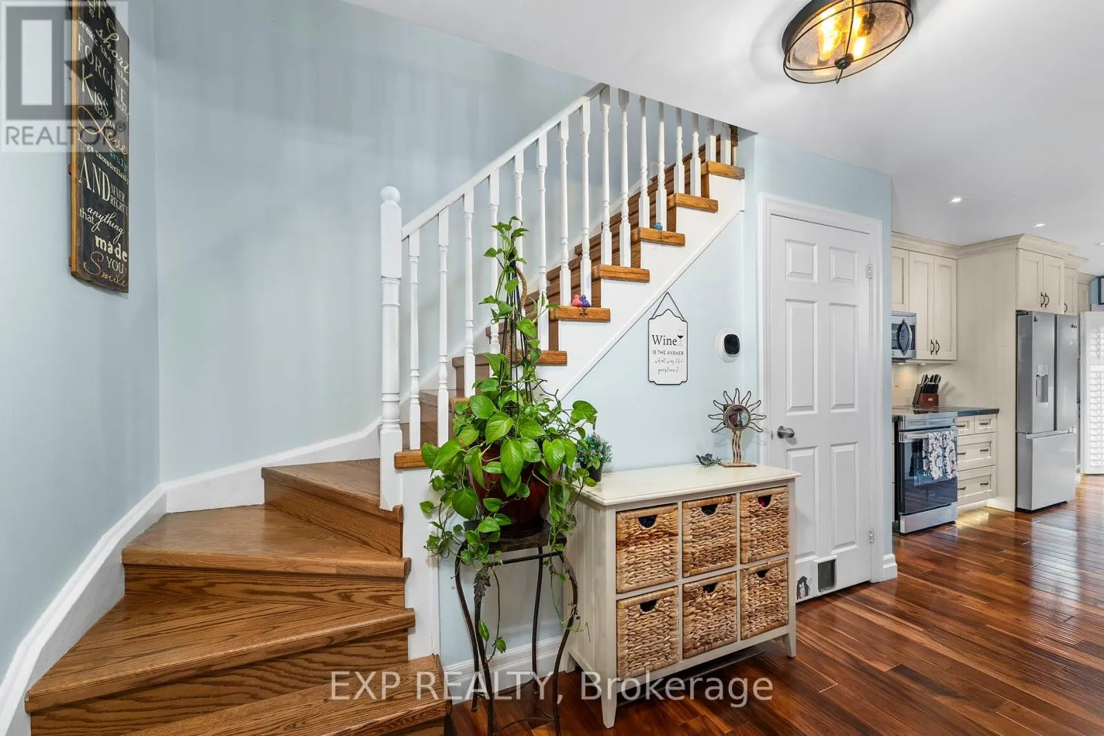 55 FELLOWES CRESCENT