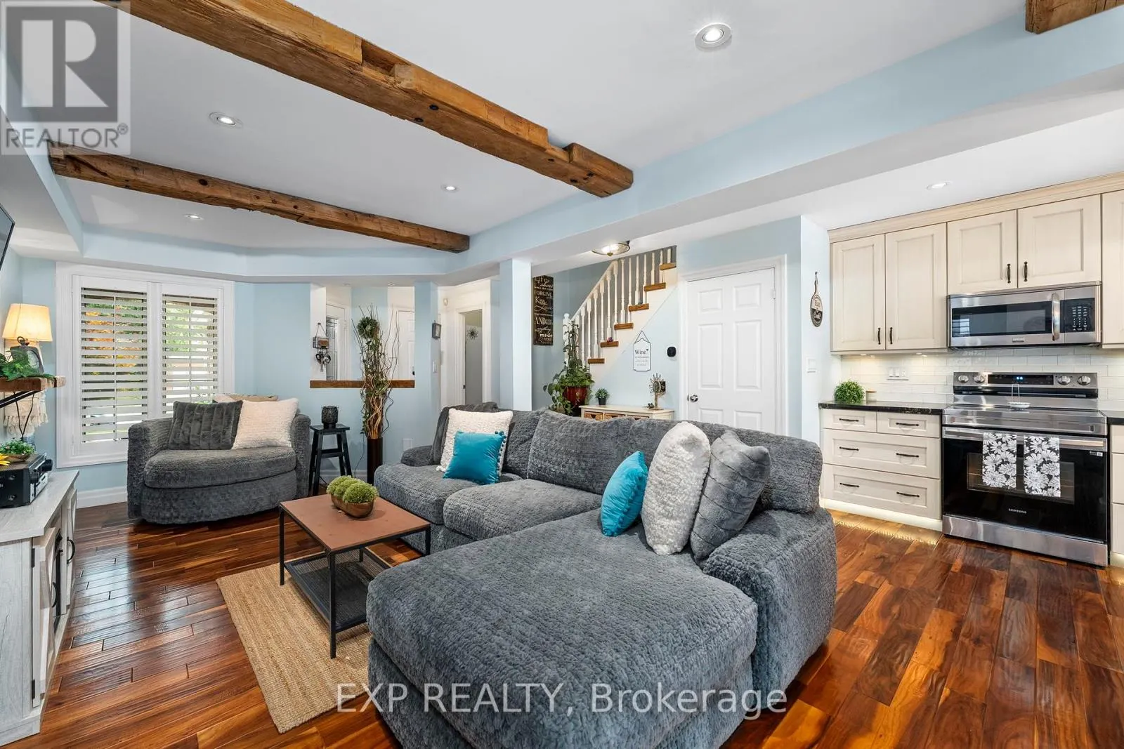 55 FELLOWES CRESCENT