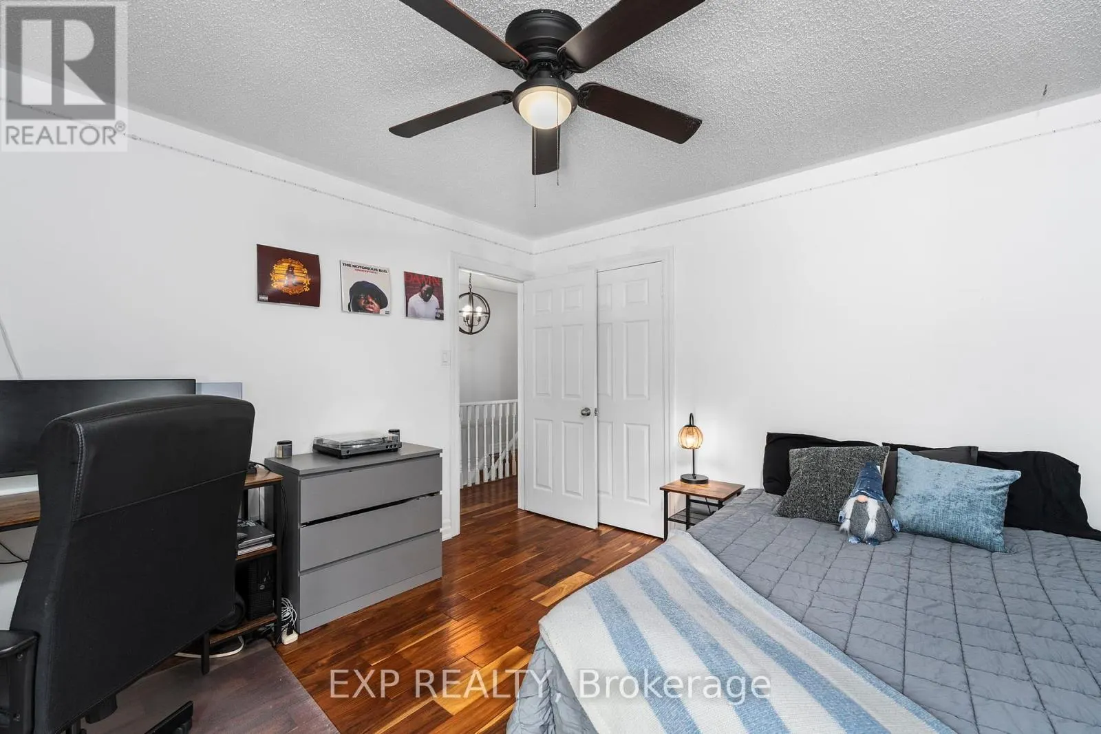 55 FELLOWES CRESCENT