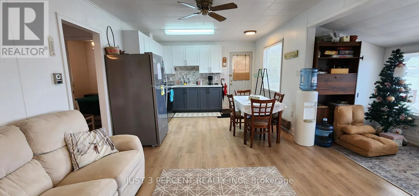 3 - 6060 CURTIS POINT ROAD, #3
