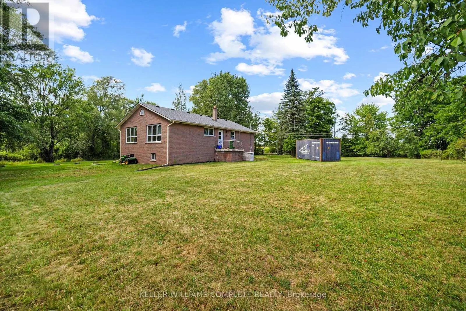 1744 6TH CON ROAD W