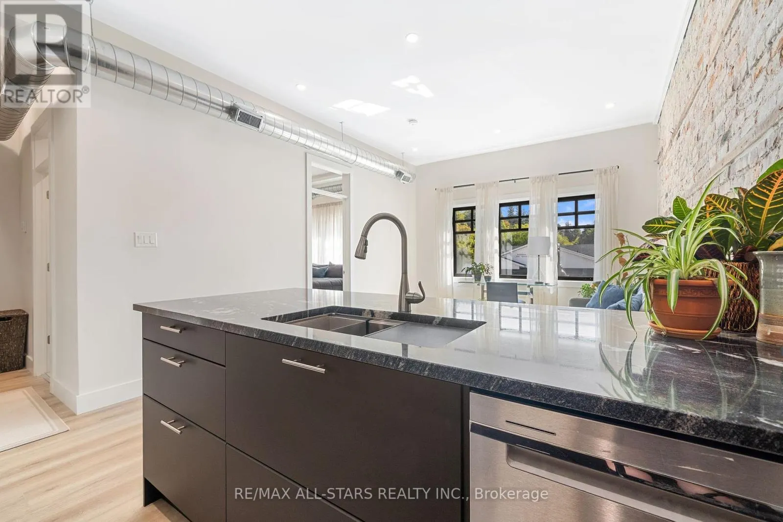 2A - 61 COLBORNE STREET, #2A