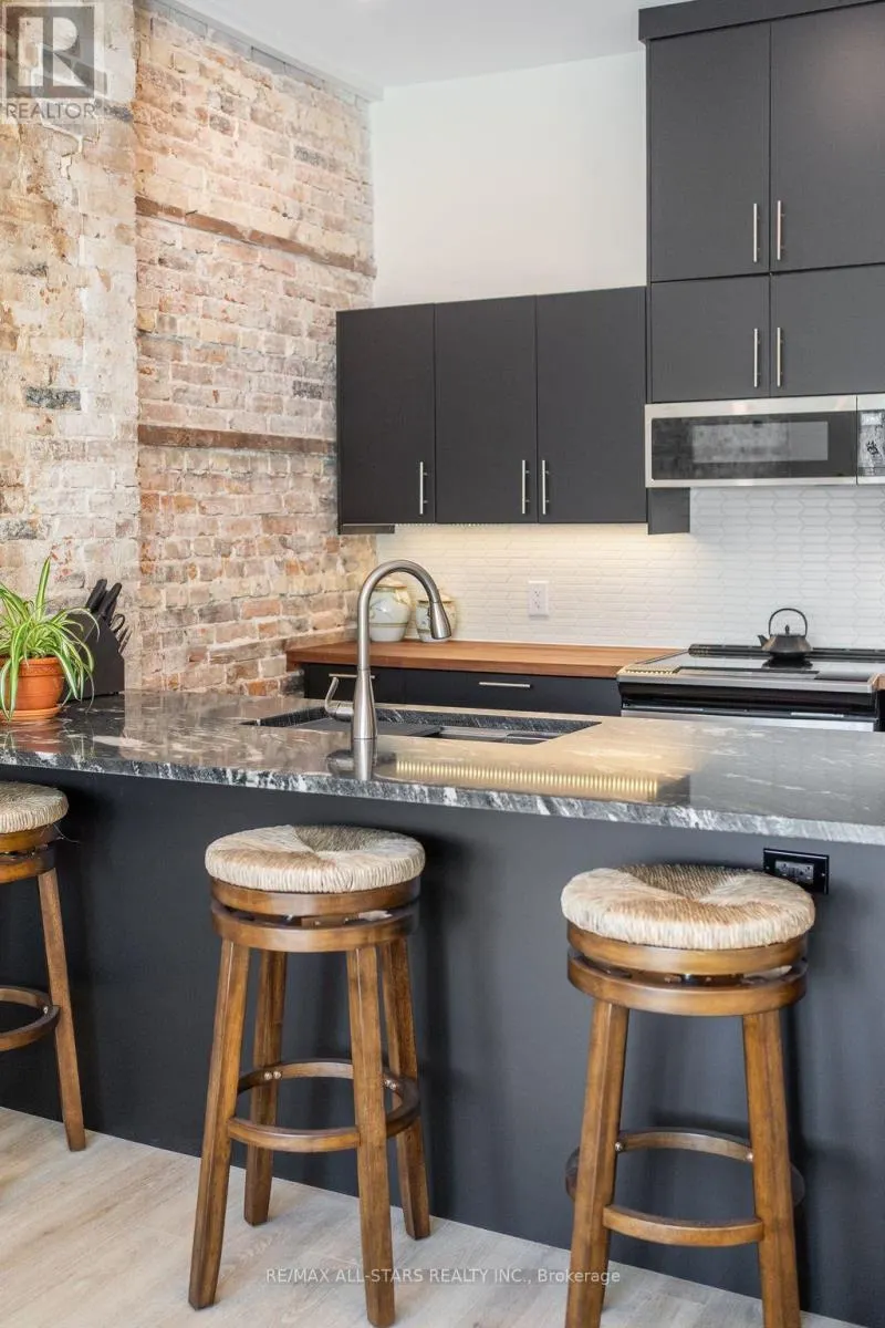 2A - 61 COLBORNE STREET, #2A