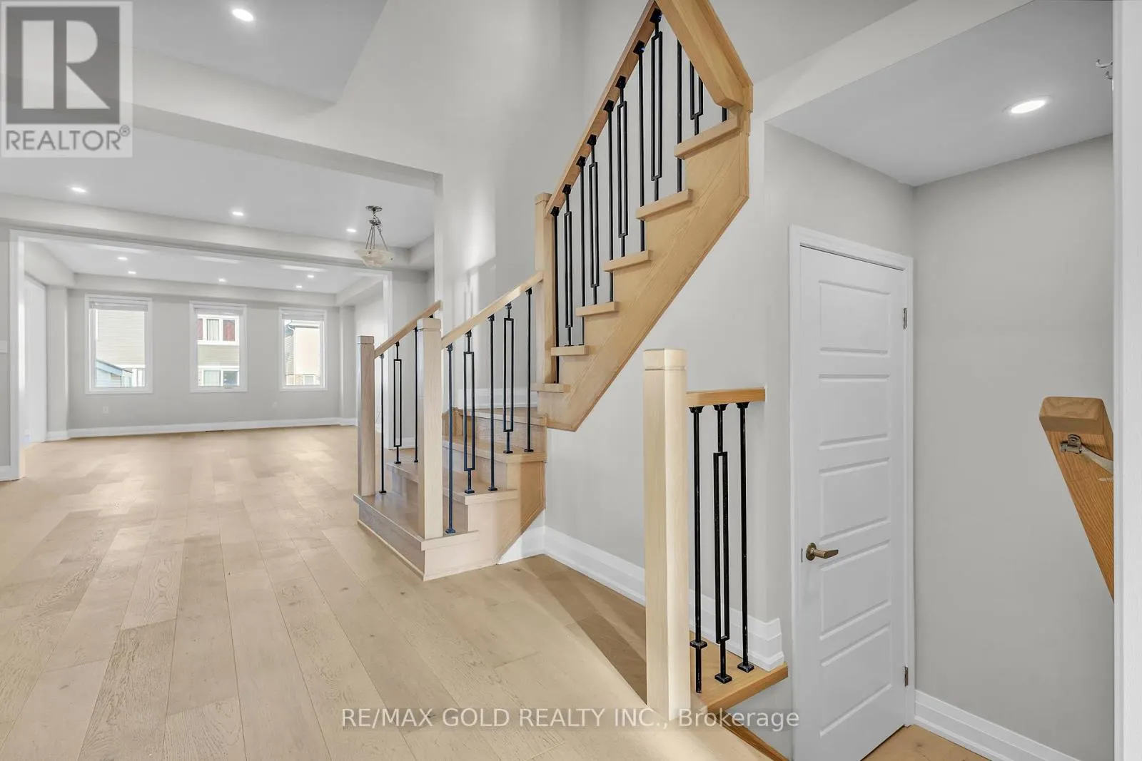 63 COMPASS TRAIL