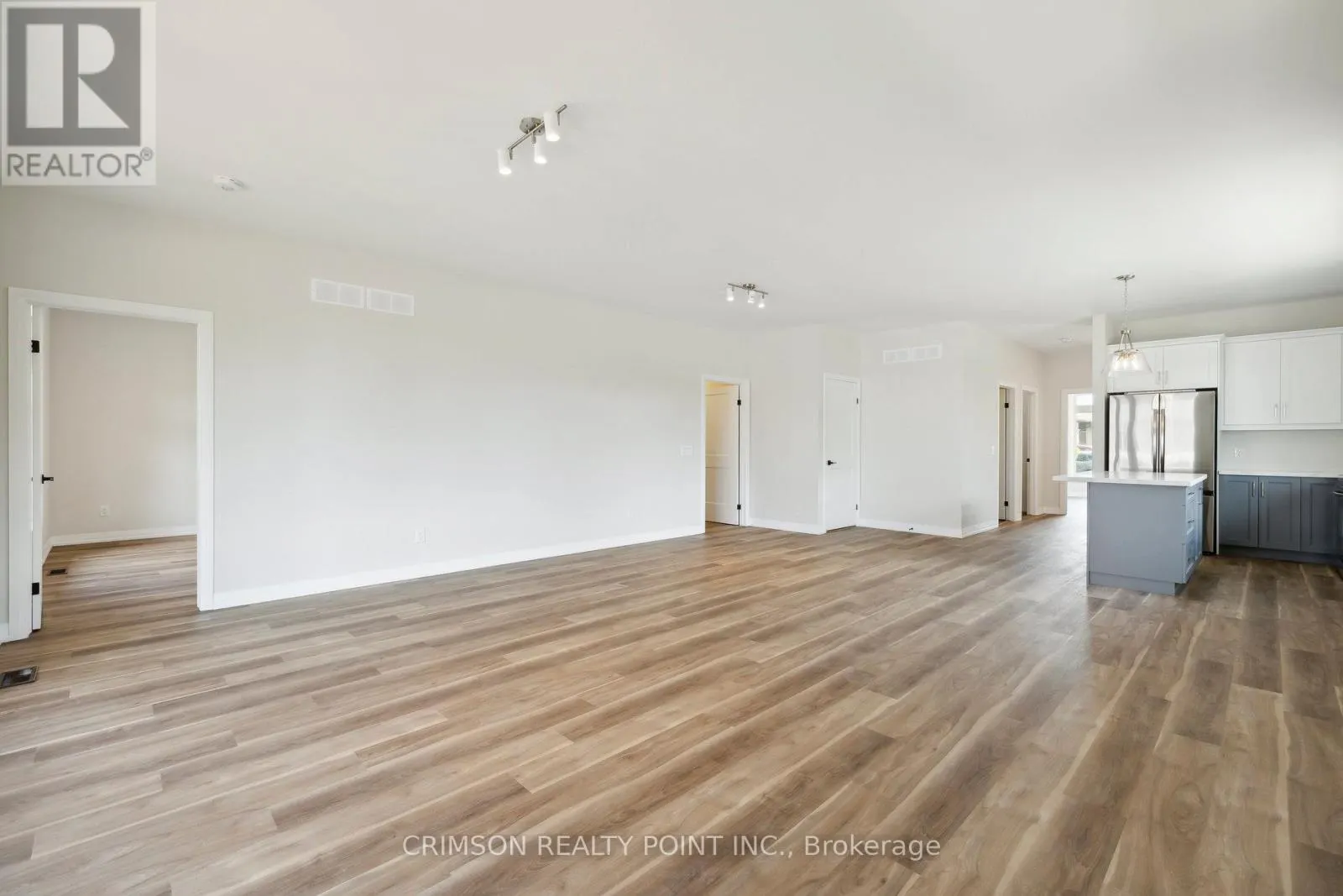 1 - 300 RICHMOND STREET