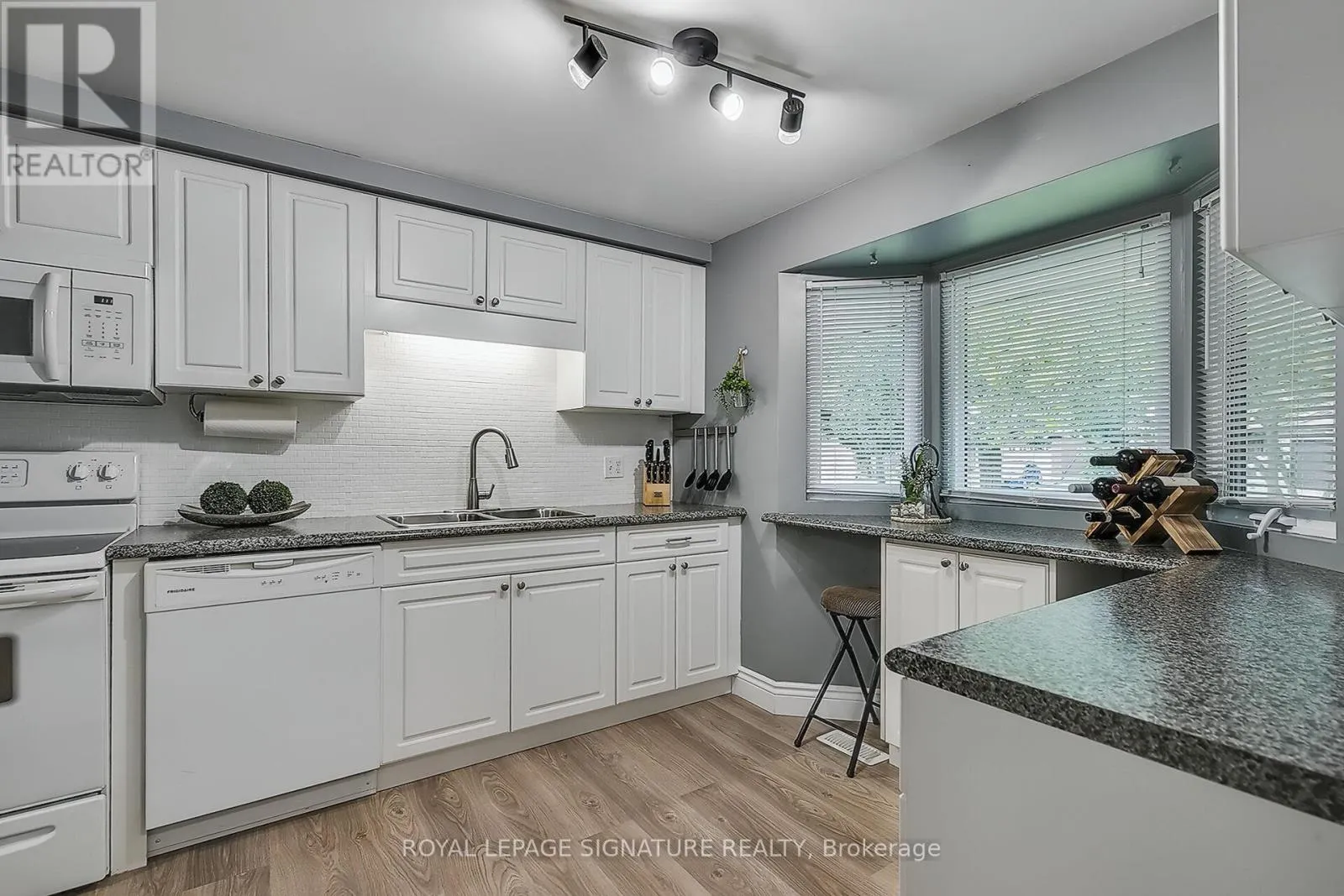 360 CORNERBROOK PLACE