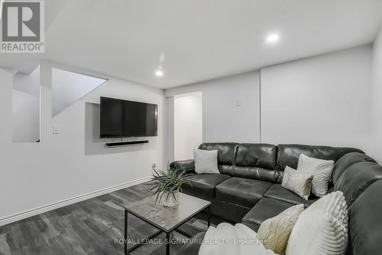 360 CORNERBROOK PLACE