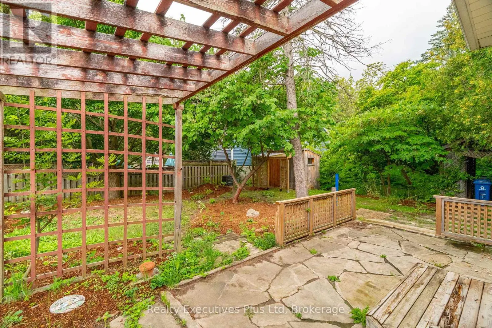 61 HEARN AVENUE