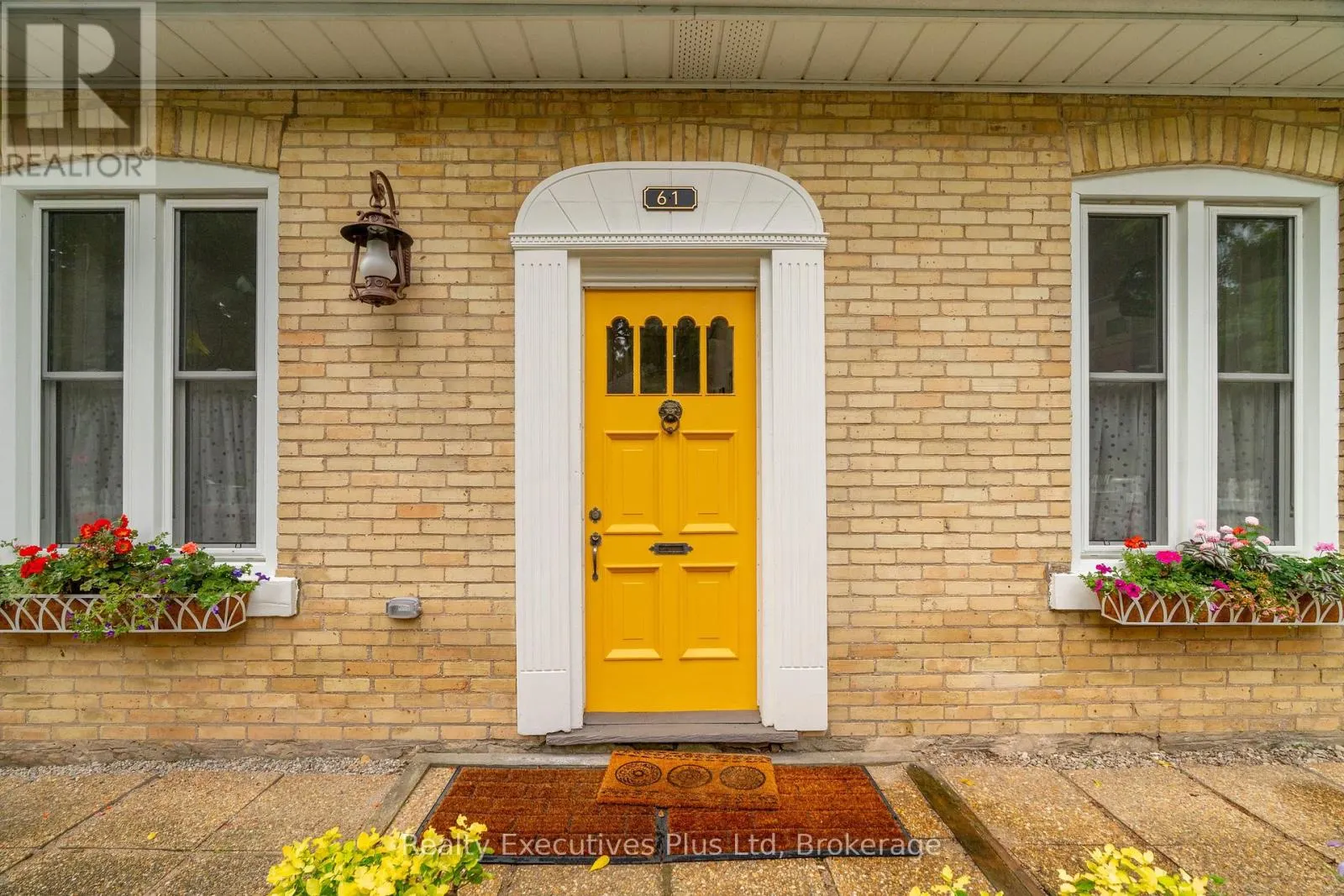 61 HEARN AVENUE