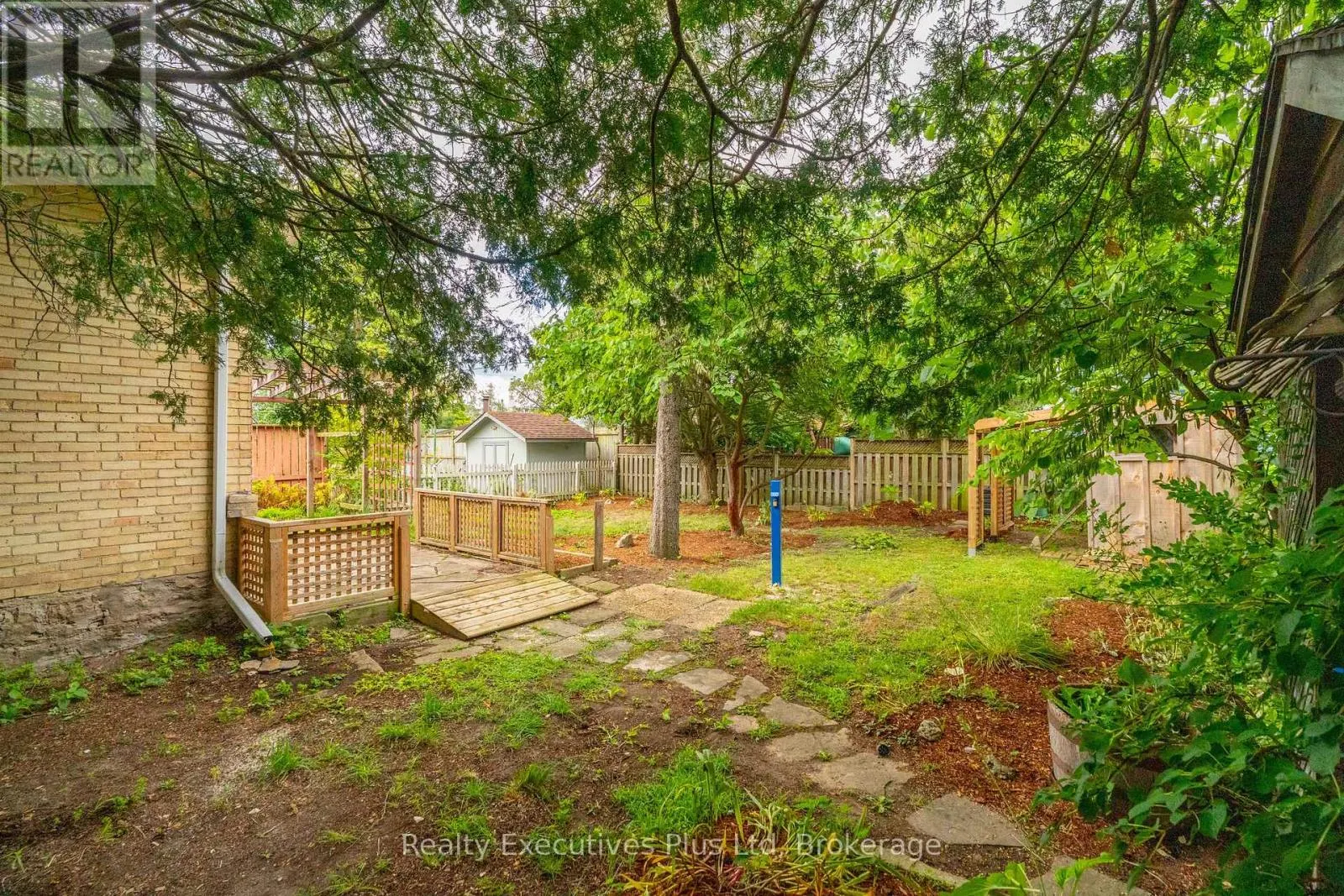 61 HEARN AVENUE
