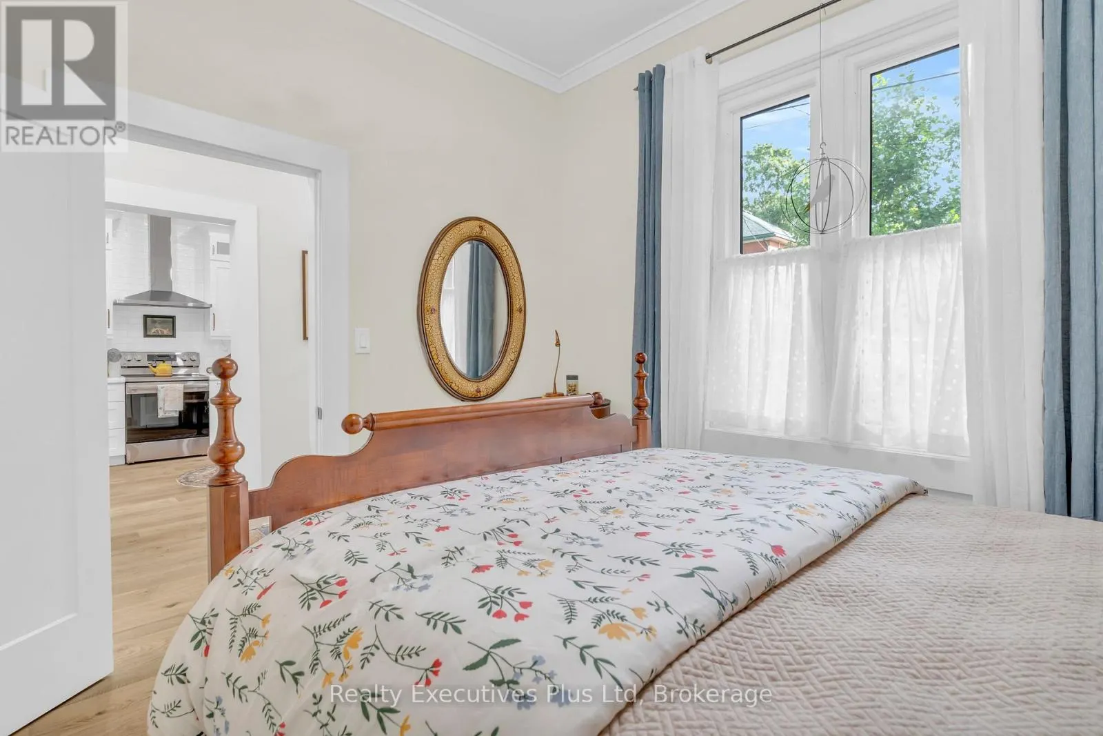 61 HEARN AVENUE