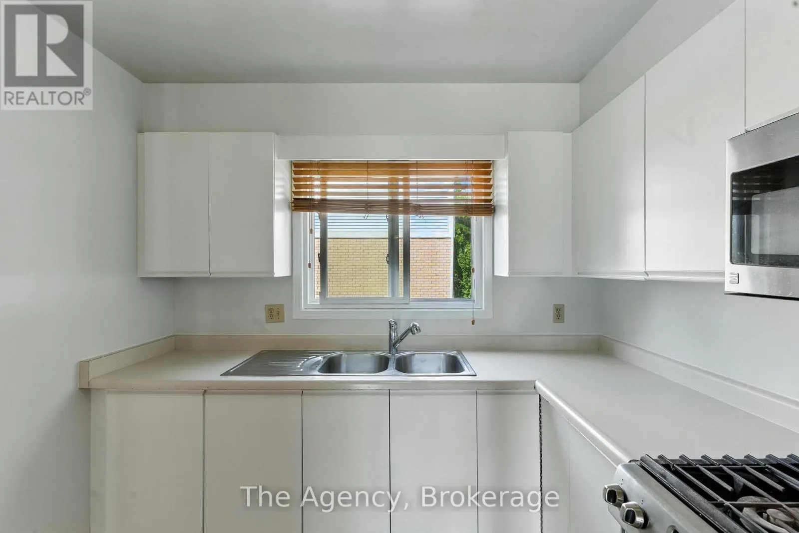 44 - 65 DORCHESTER BOULEVARD, #44