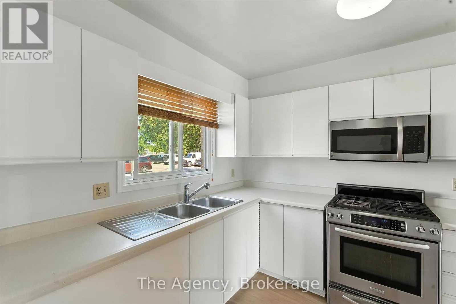 44 - 65 DORCHESTER BOULEVARD, #44