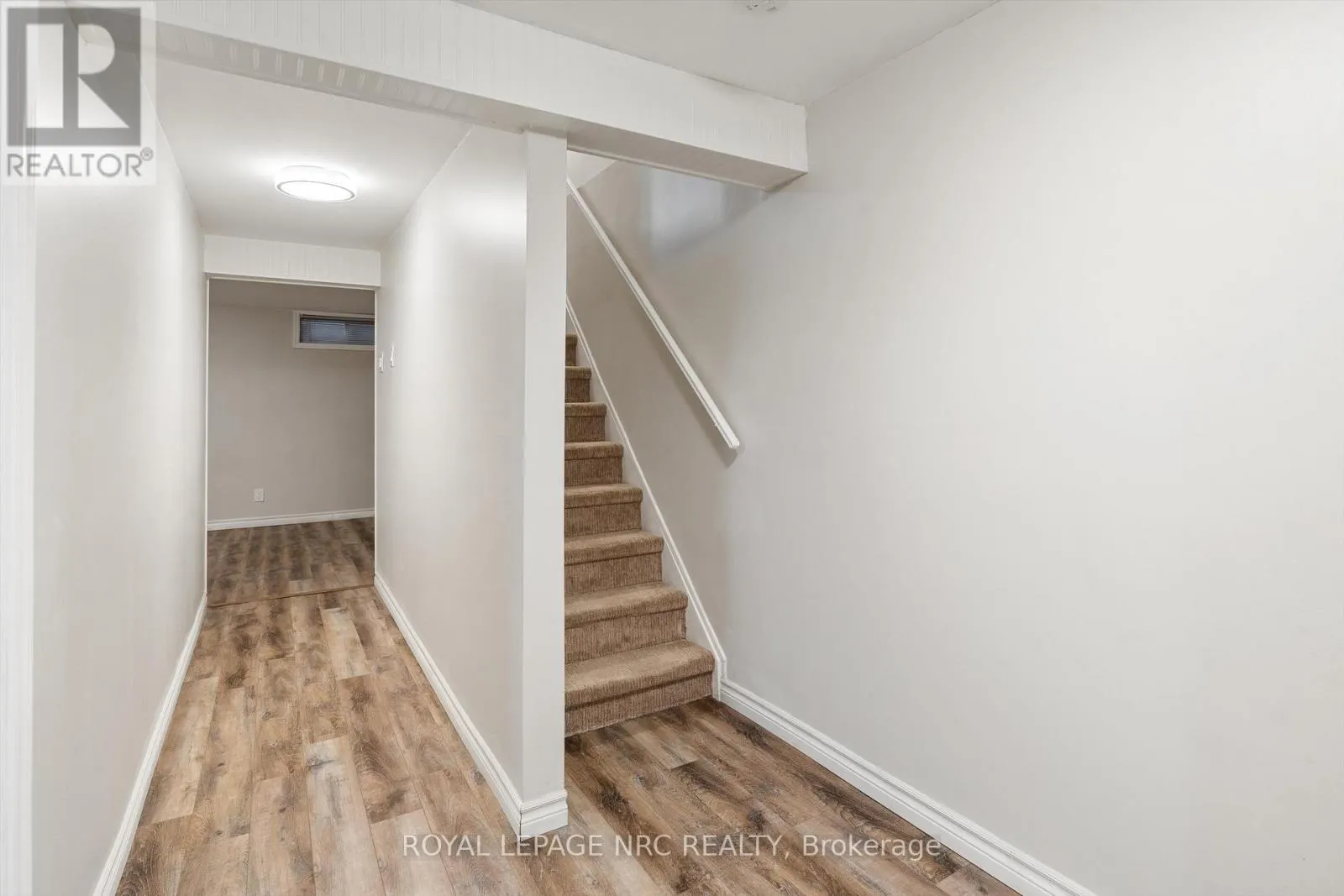 9 - 38 ELMA STREET, #9