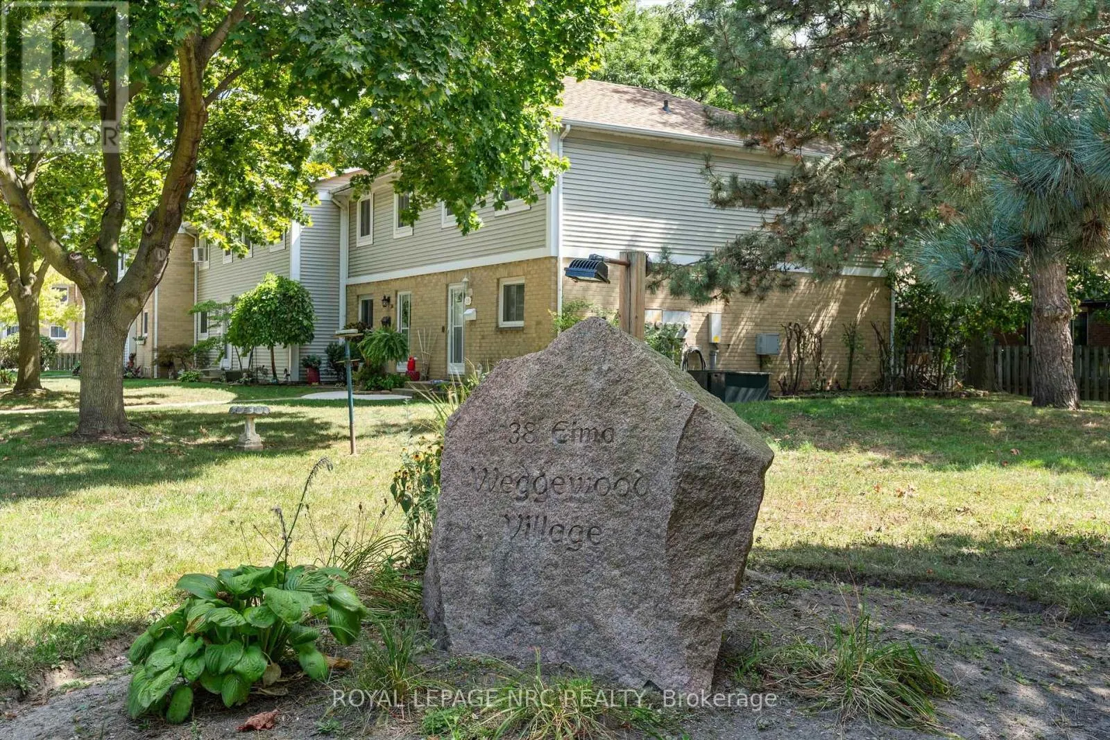 9 - 38 ELMA STREET, #9