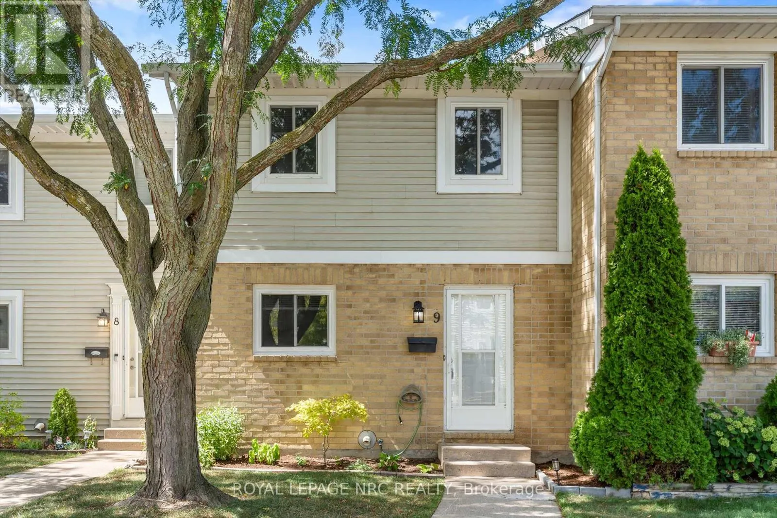 9 - 38 ELMA STREET, #9