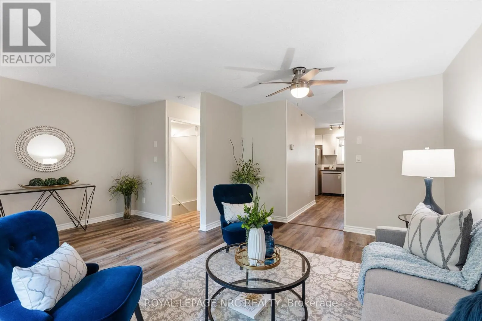 9 - 38 ELMA STREET, #9
