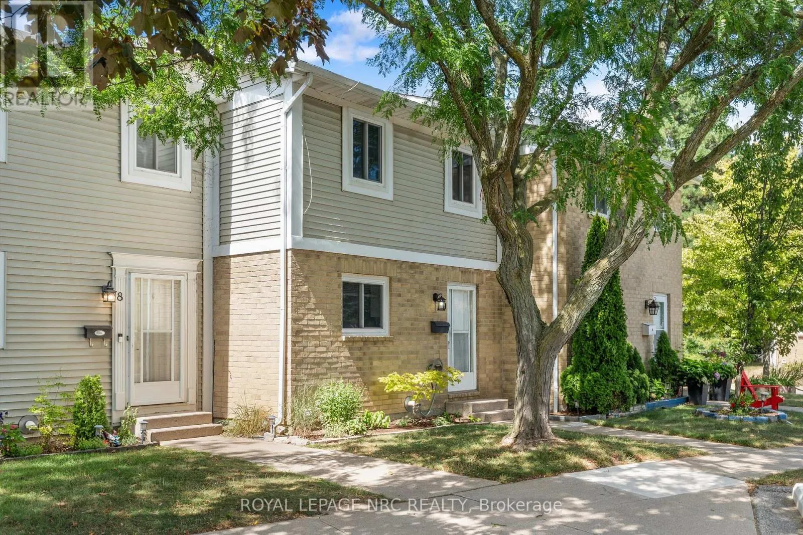9 - 38 ELMA STREET, #9