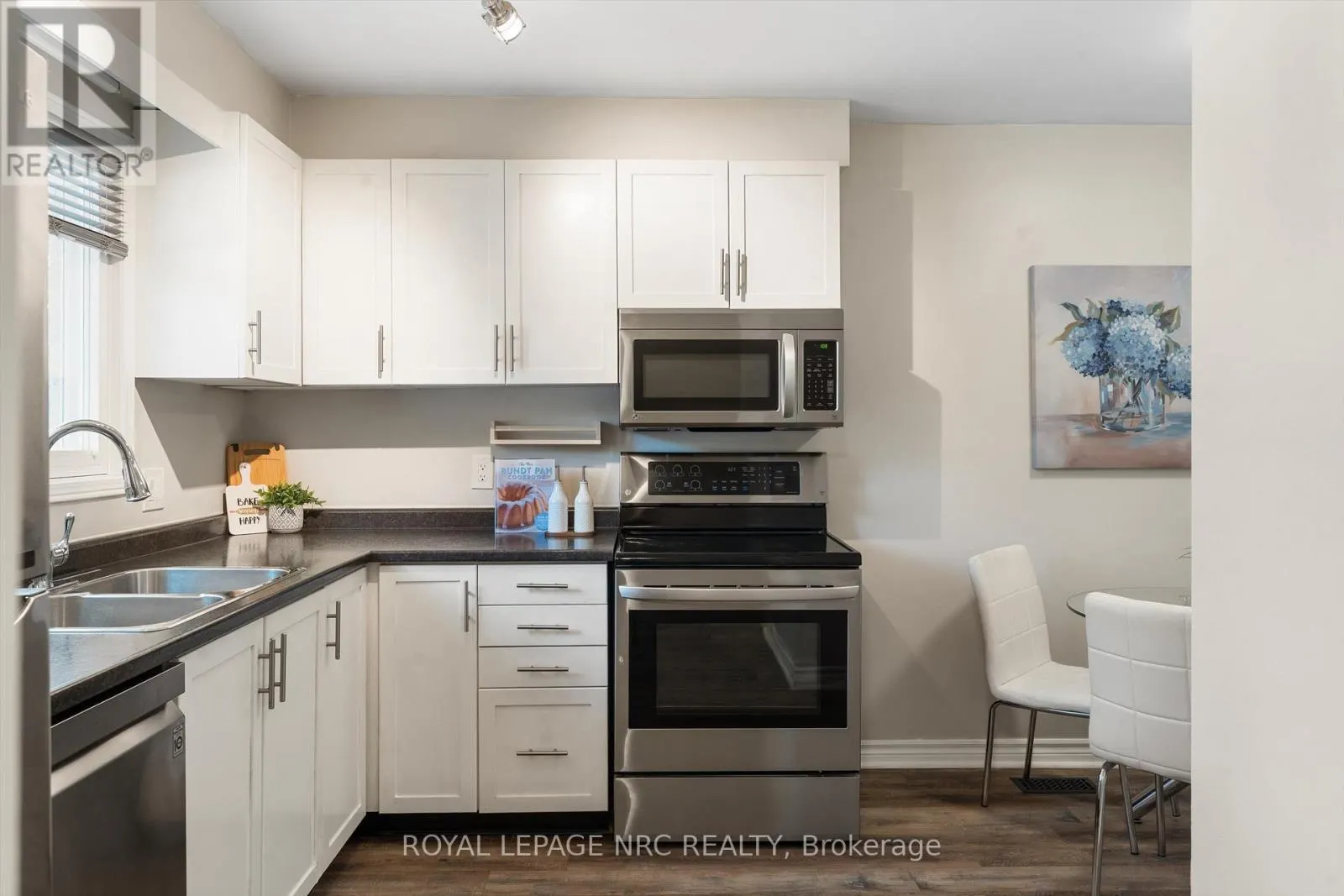 9 - 38 ELMA STREET, #9