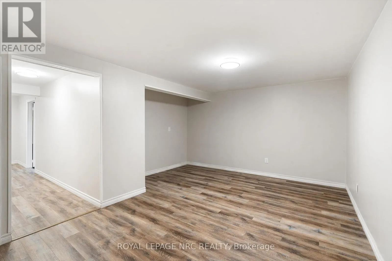 9 - 38 ELMA STREET, #9