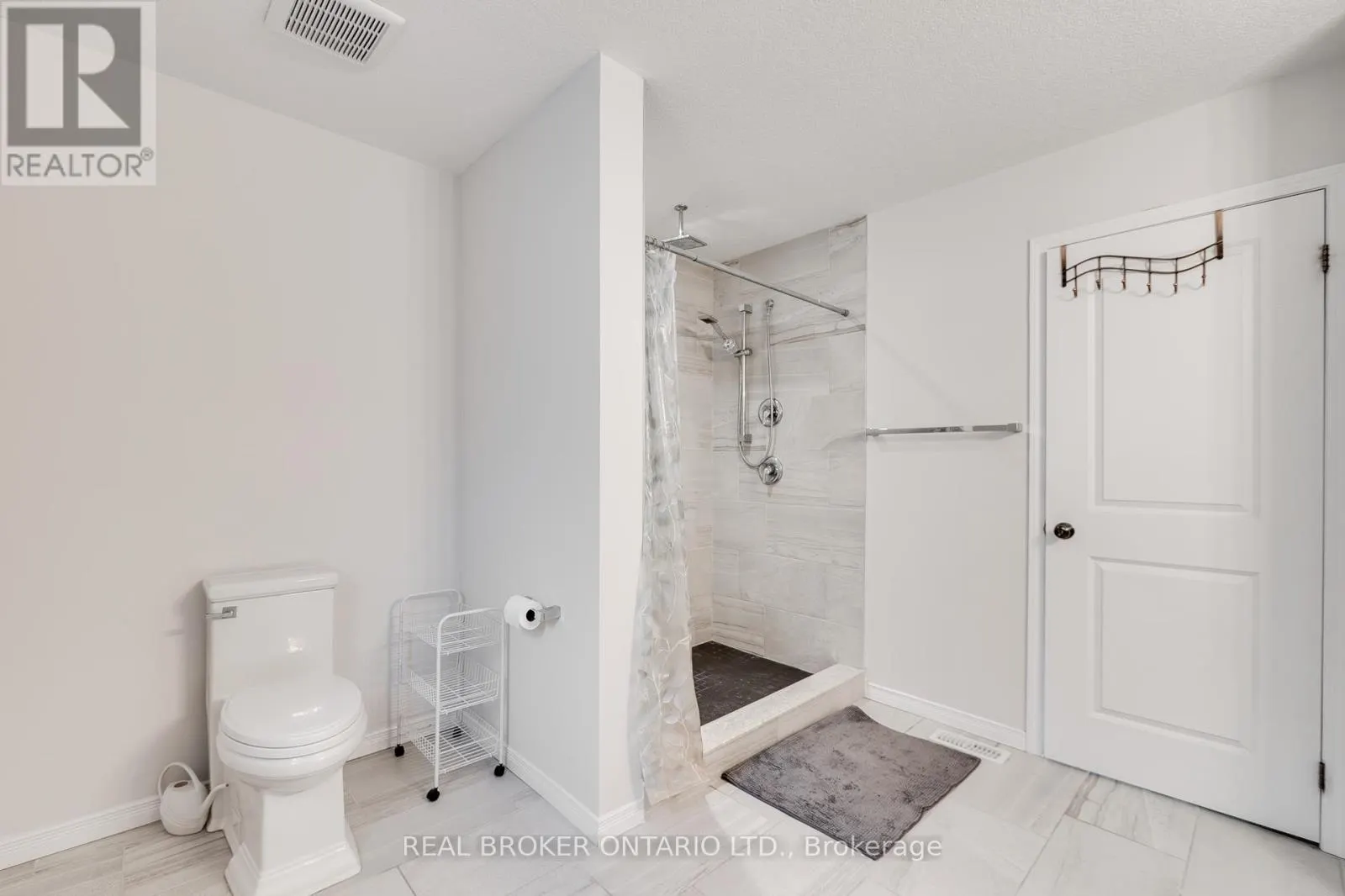 326 MOORLANDS CRESCENT