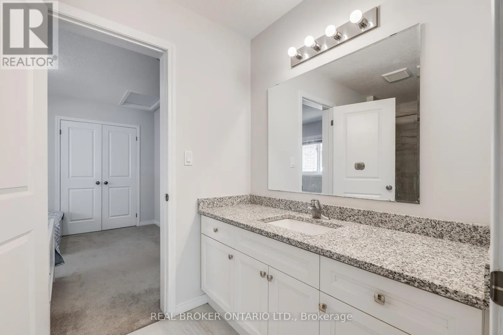 326 MOORLANDS CRESCENT