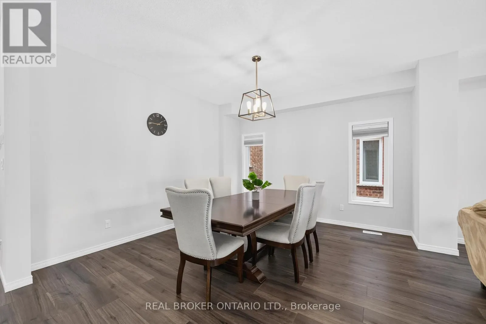 326 MOORLANDS CRESCENT