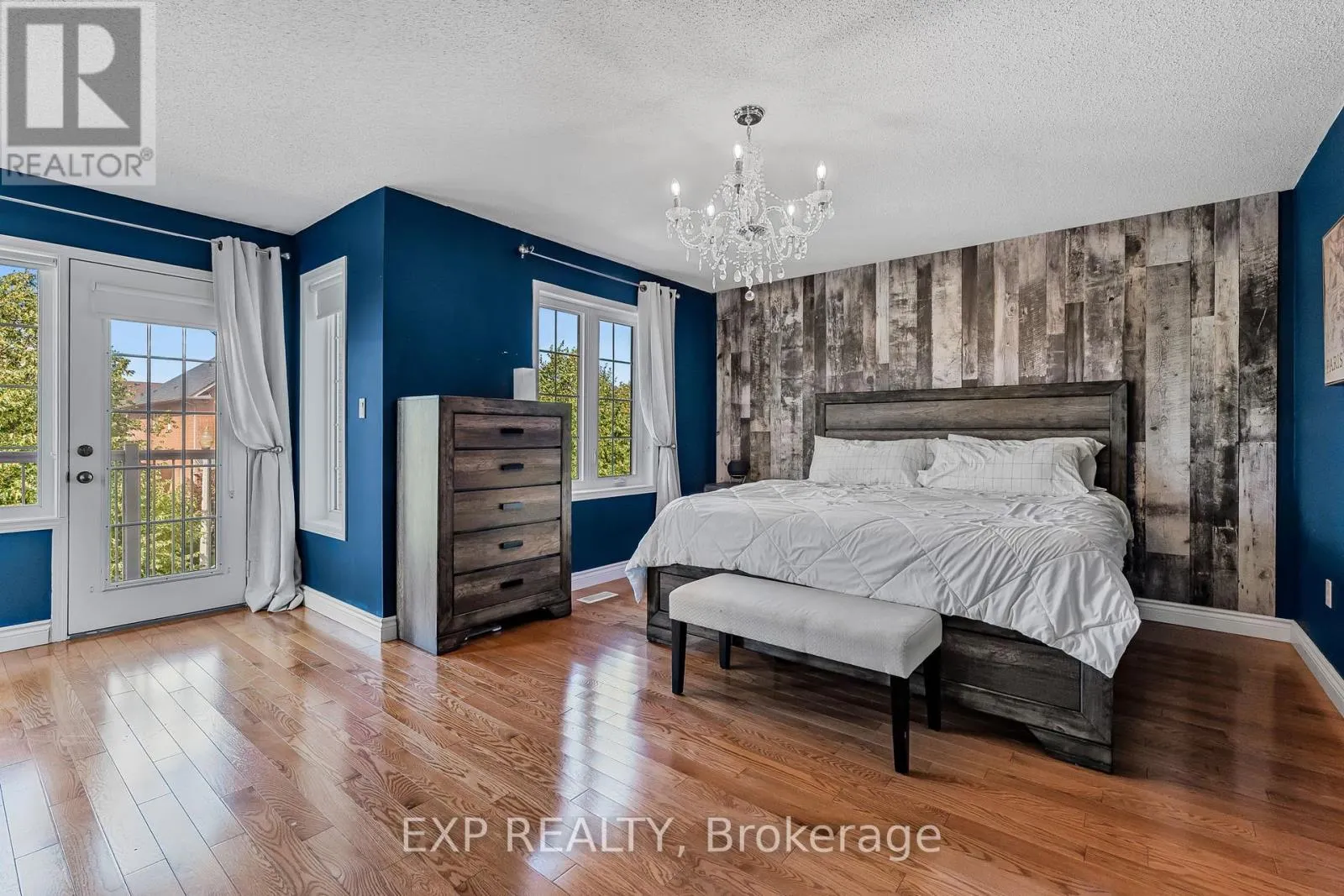 117 GLENMEADOW CRESCENT
