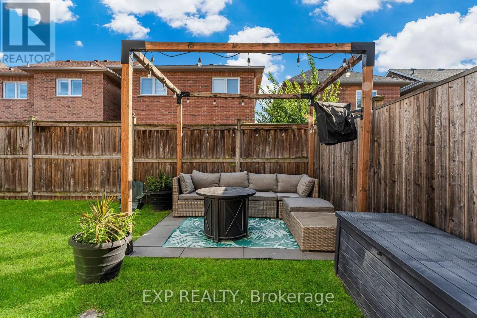 117 GLENMEADOW CRESCENT