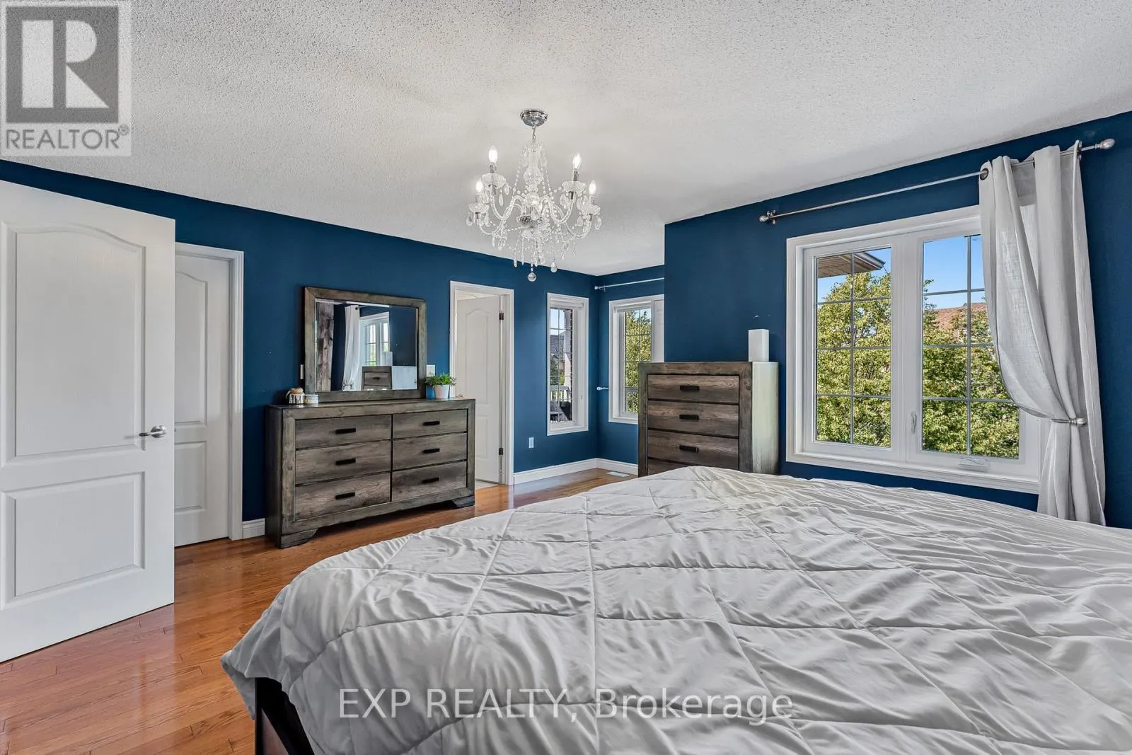 117 GLENMEADOW CRESCENT