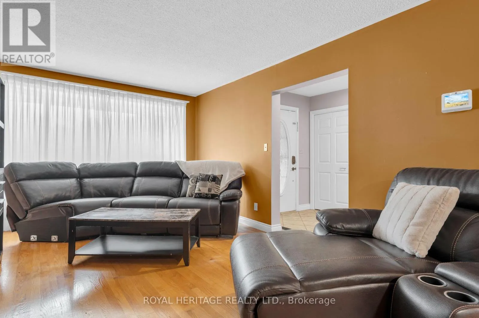 10 BRIARWOOD CRESCENT
